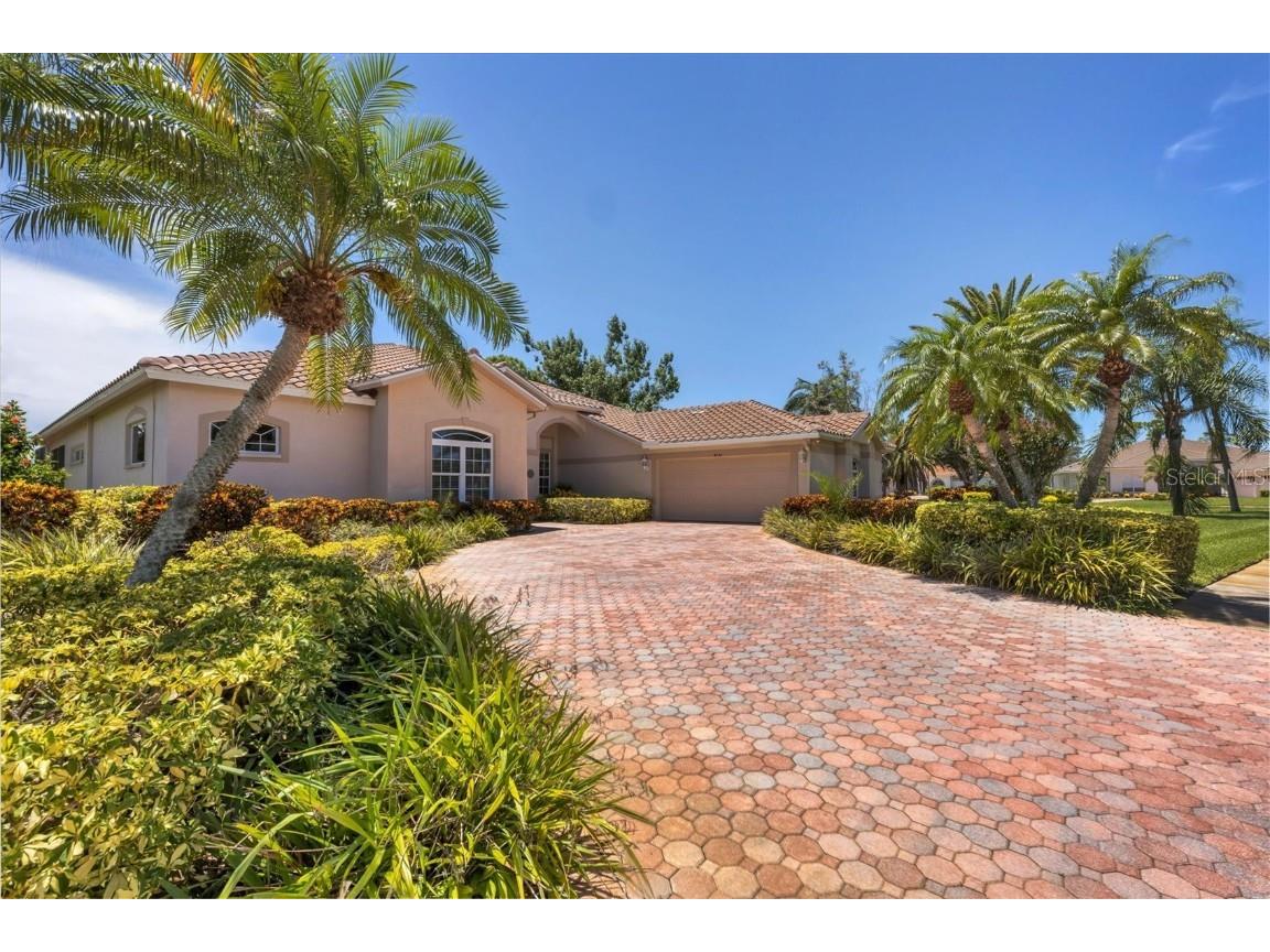 8734 Grey Oaks Avenue Sarasota FL 34238 A4579142 image1