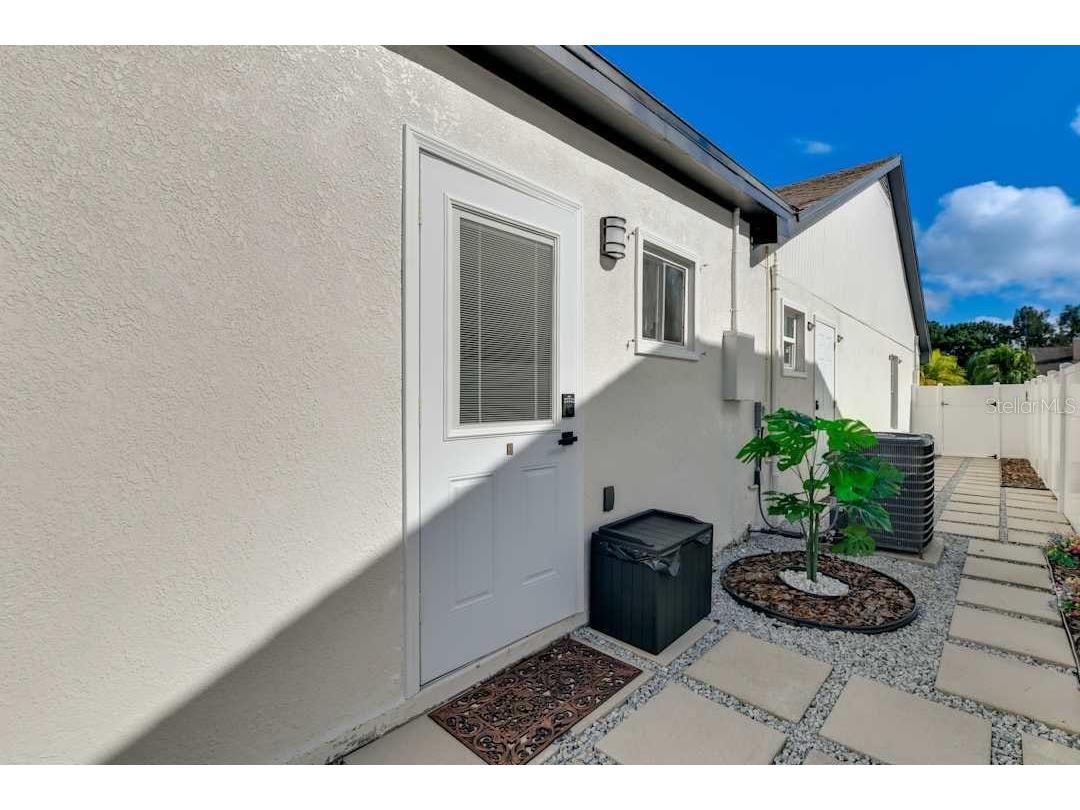 8734 Osage Drive Tampa FL 33634 TB8442575 image13