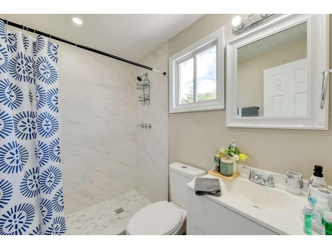 8734 Osage Drive Tampa FL 33634 TB8442575 image15