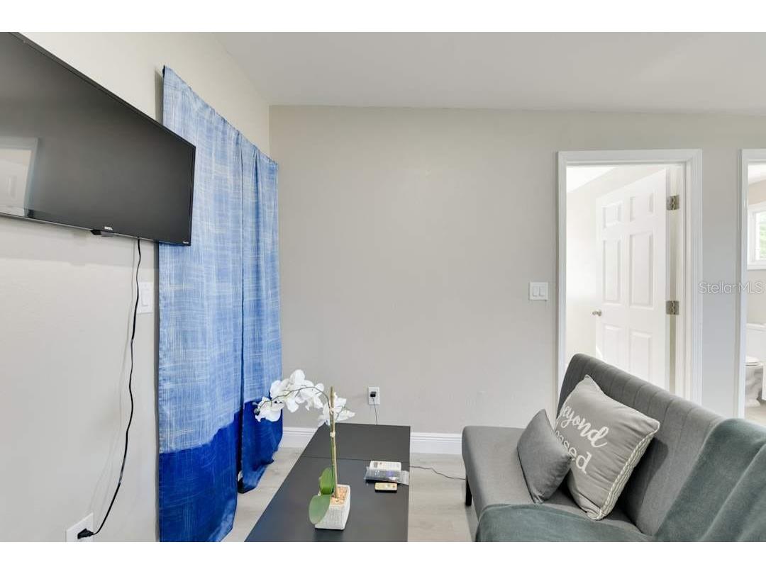 8734 Osage Drive Tampa FL 33634 TB8442575 image25