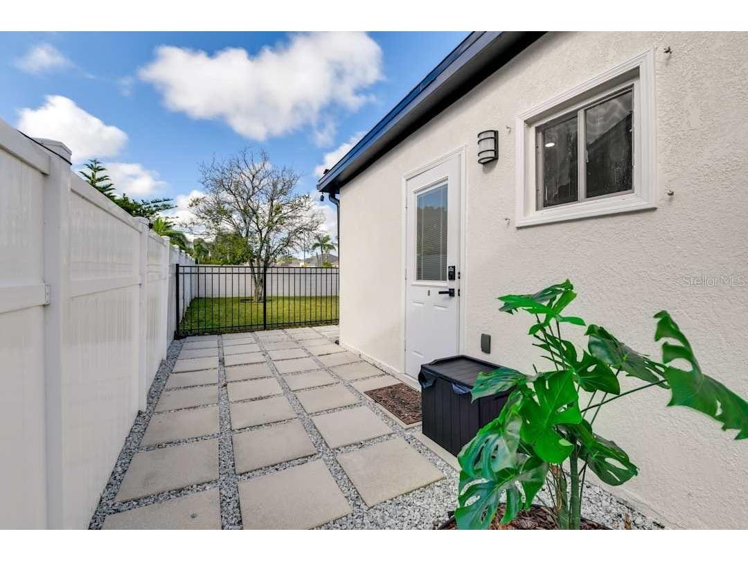 8734 Osage Drive Tampa FL 33634 TB8442575 image26