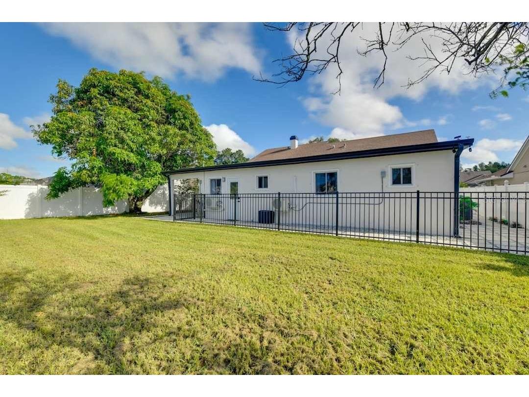 8734 Osage Drive Tampa FL 33634 TB8442575 image27