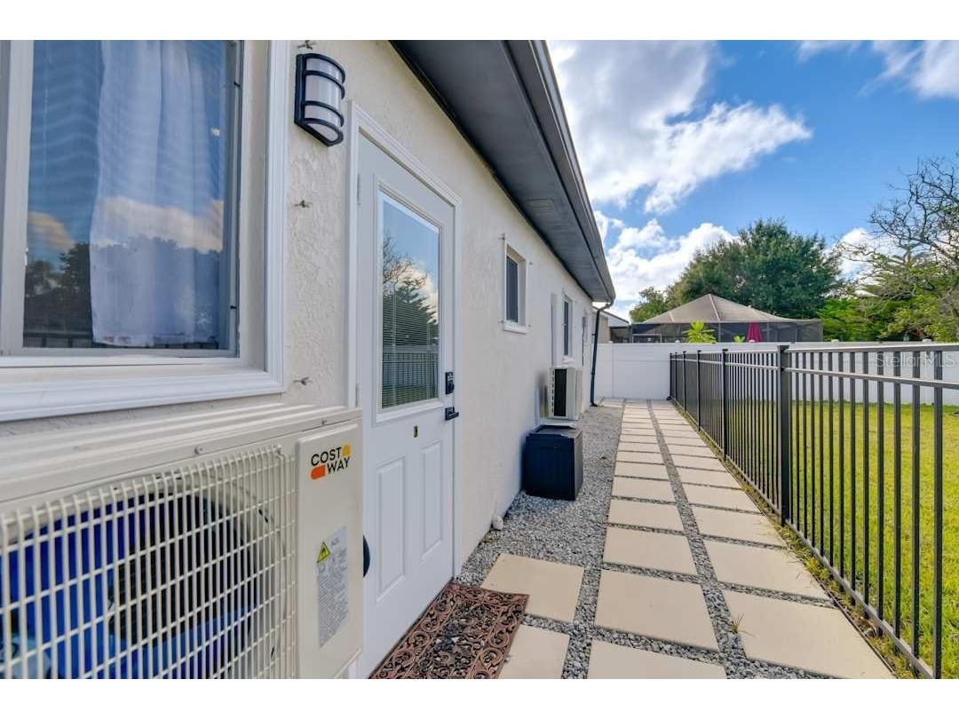 8734 Osage Drive Tampa FL 33634 TB8442575 image4