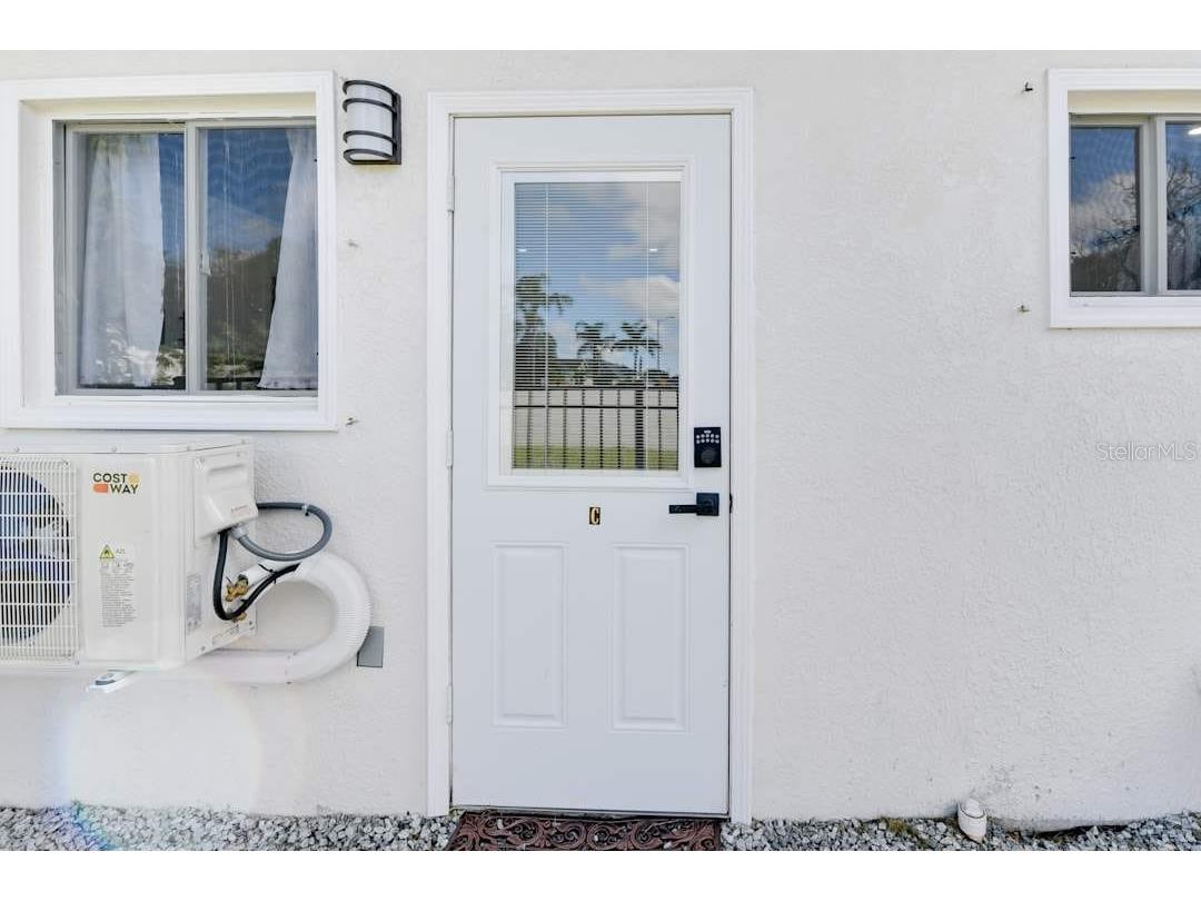 8734 Osage Drive Tampa FL 33634 TB8442575 image5