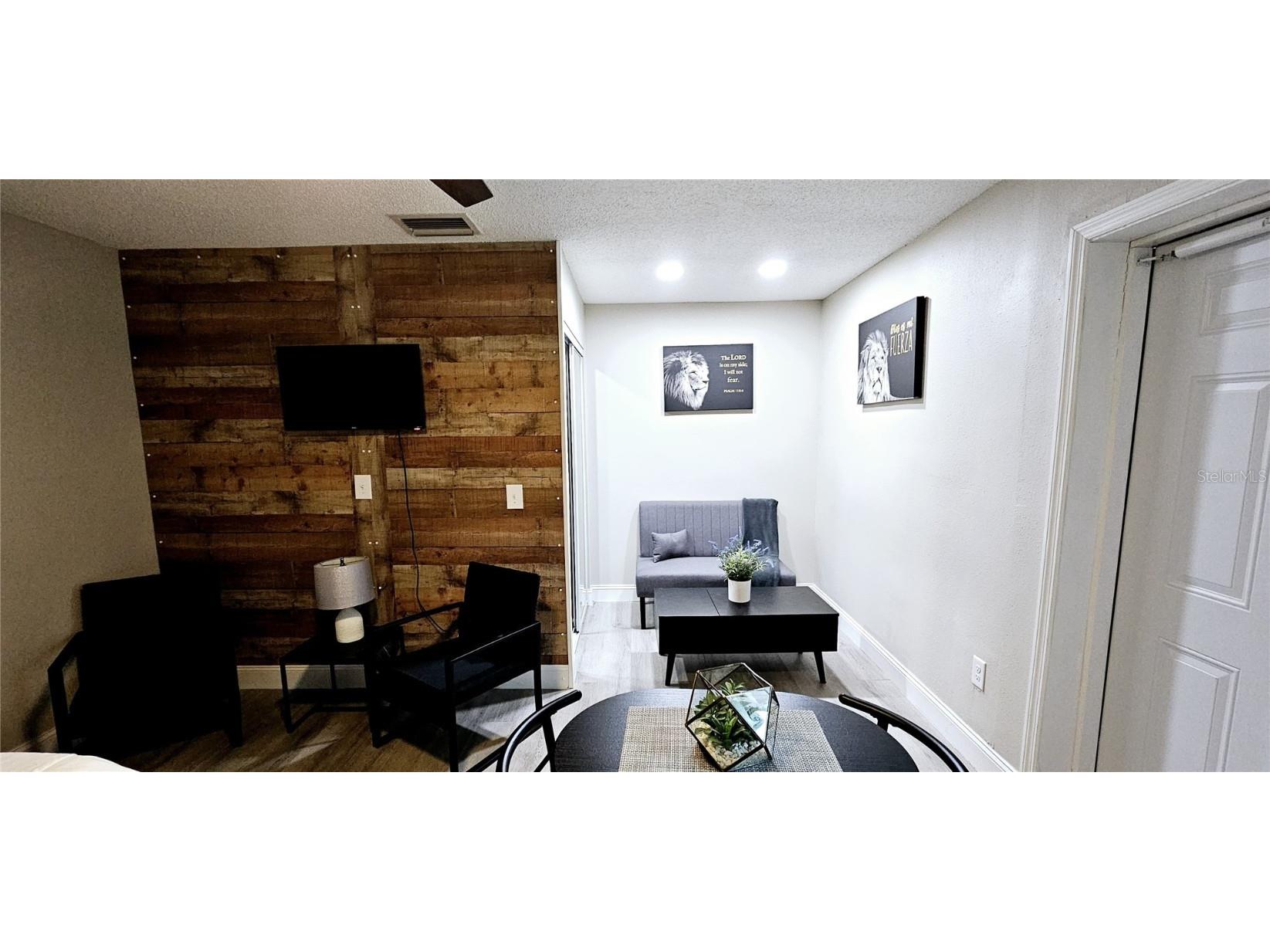 8734 Osage Drive Tampa FL 33634 TB8442575 image58