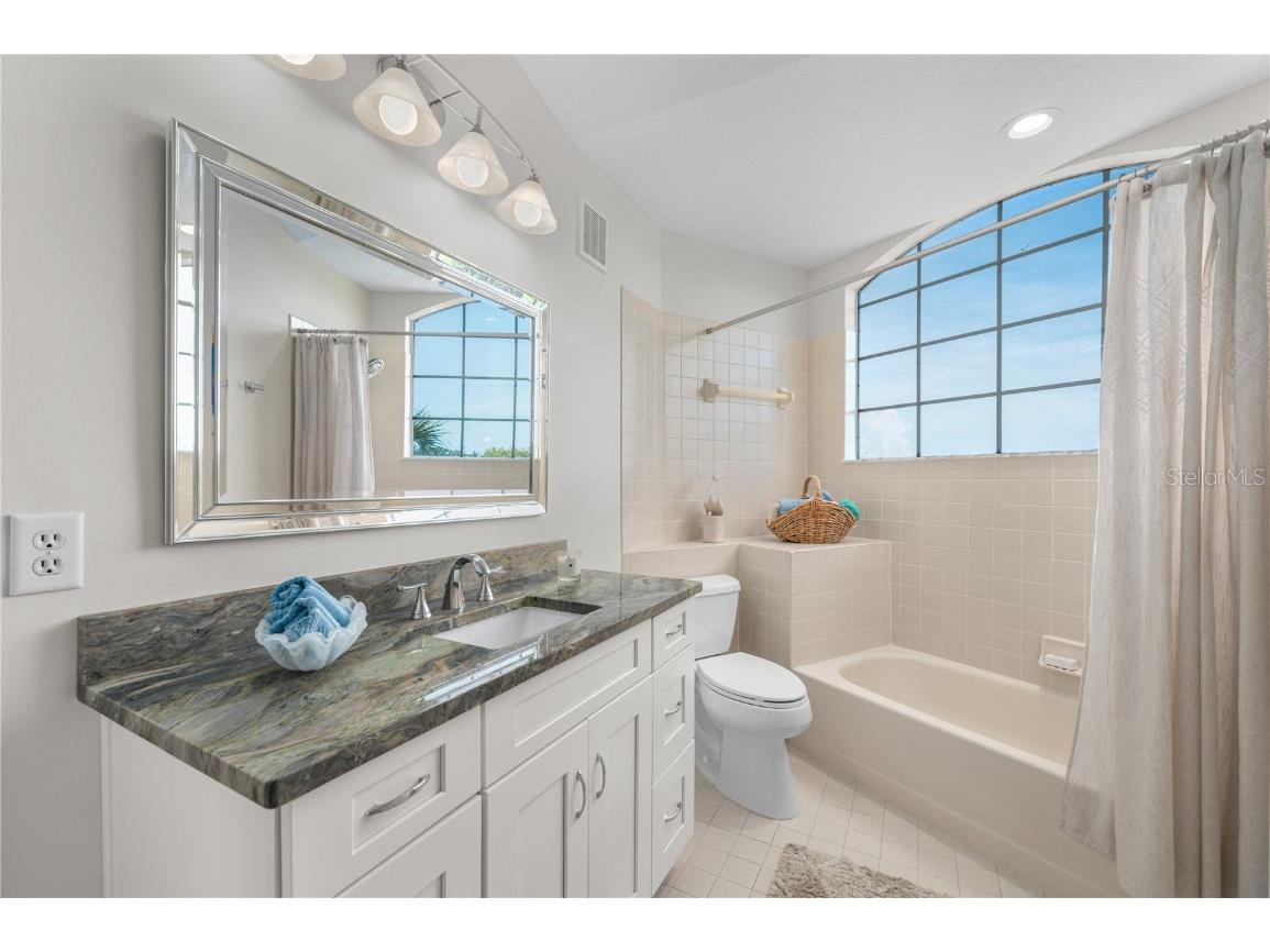 8735 Lakeside Boulevard #210 Vero Beach FL 32963 O6322695 image17