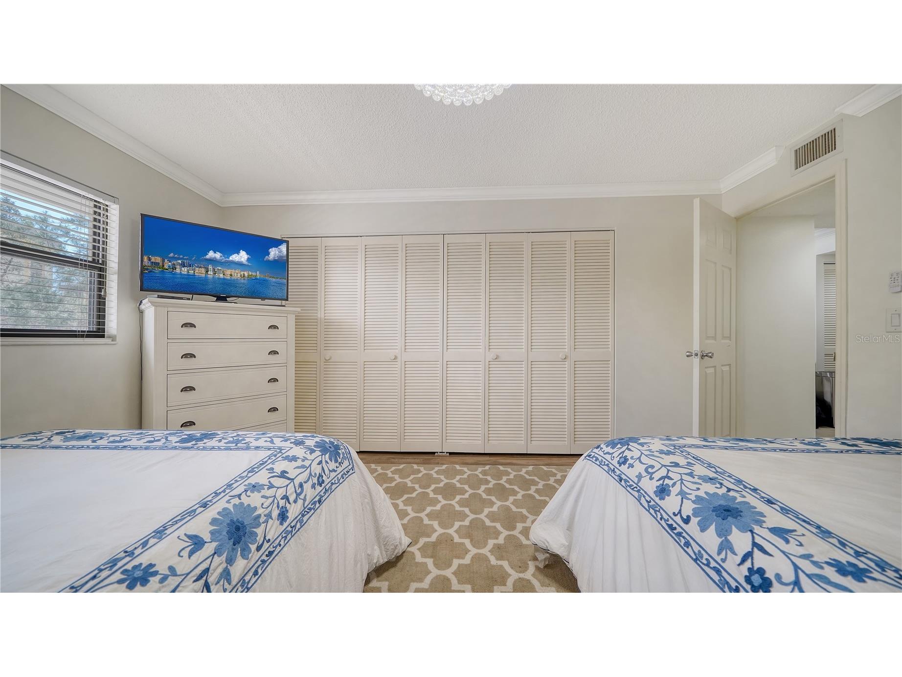 8735 Midnight Pass Road #105B Sarasota FL 34242 A4684402 image29