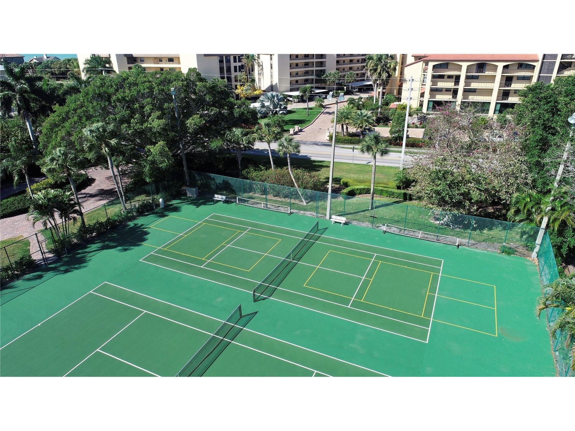 8735 Midnight Pass Road #105B Sarasota FL 34242 A4684402 image42