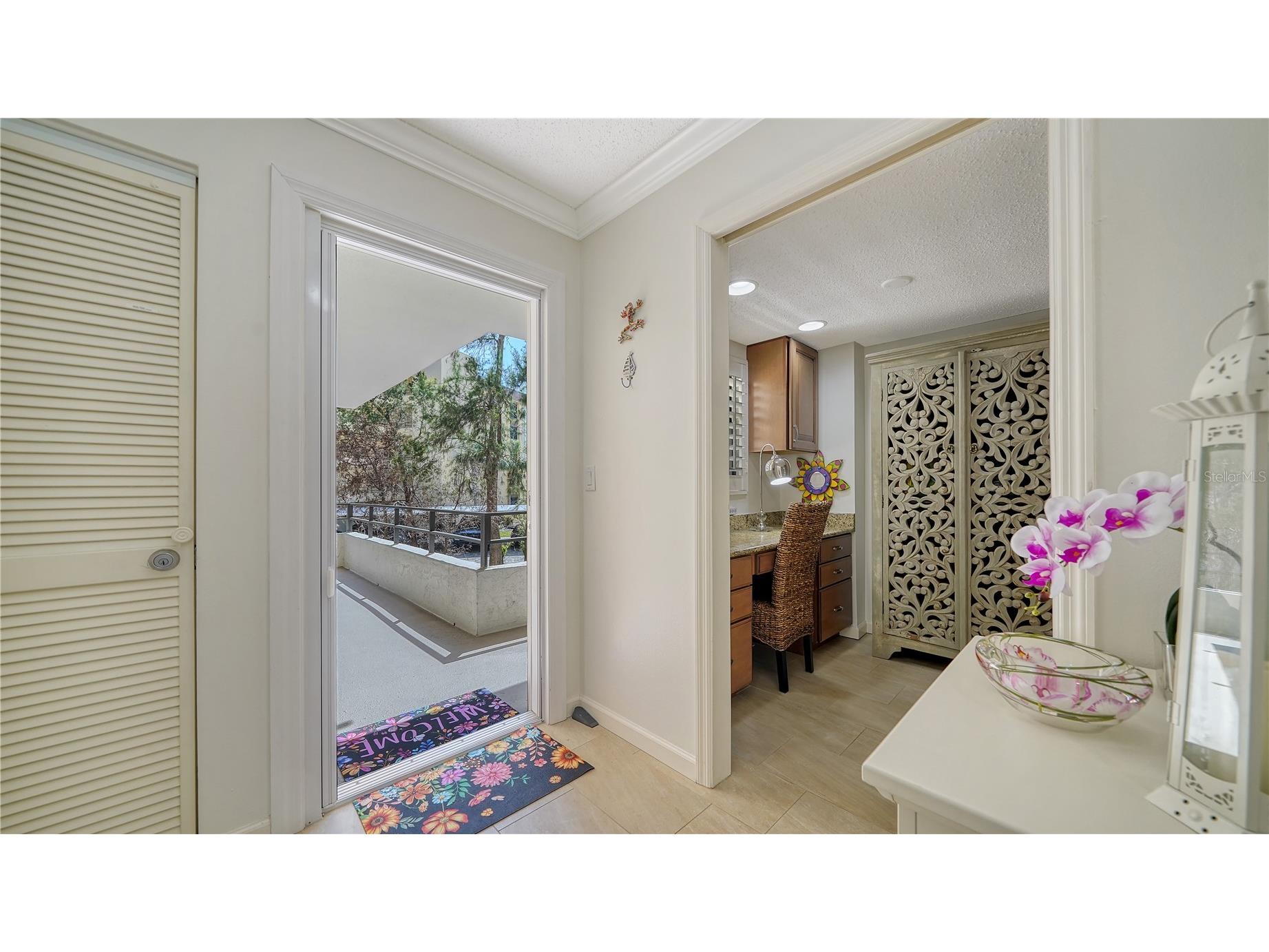 8735 Midnight Pass Road #105B Sarasota FL 34242 A4684402 image6