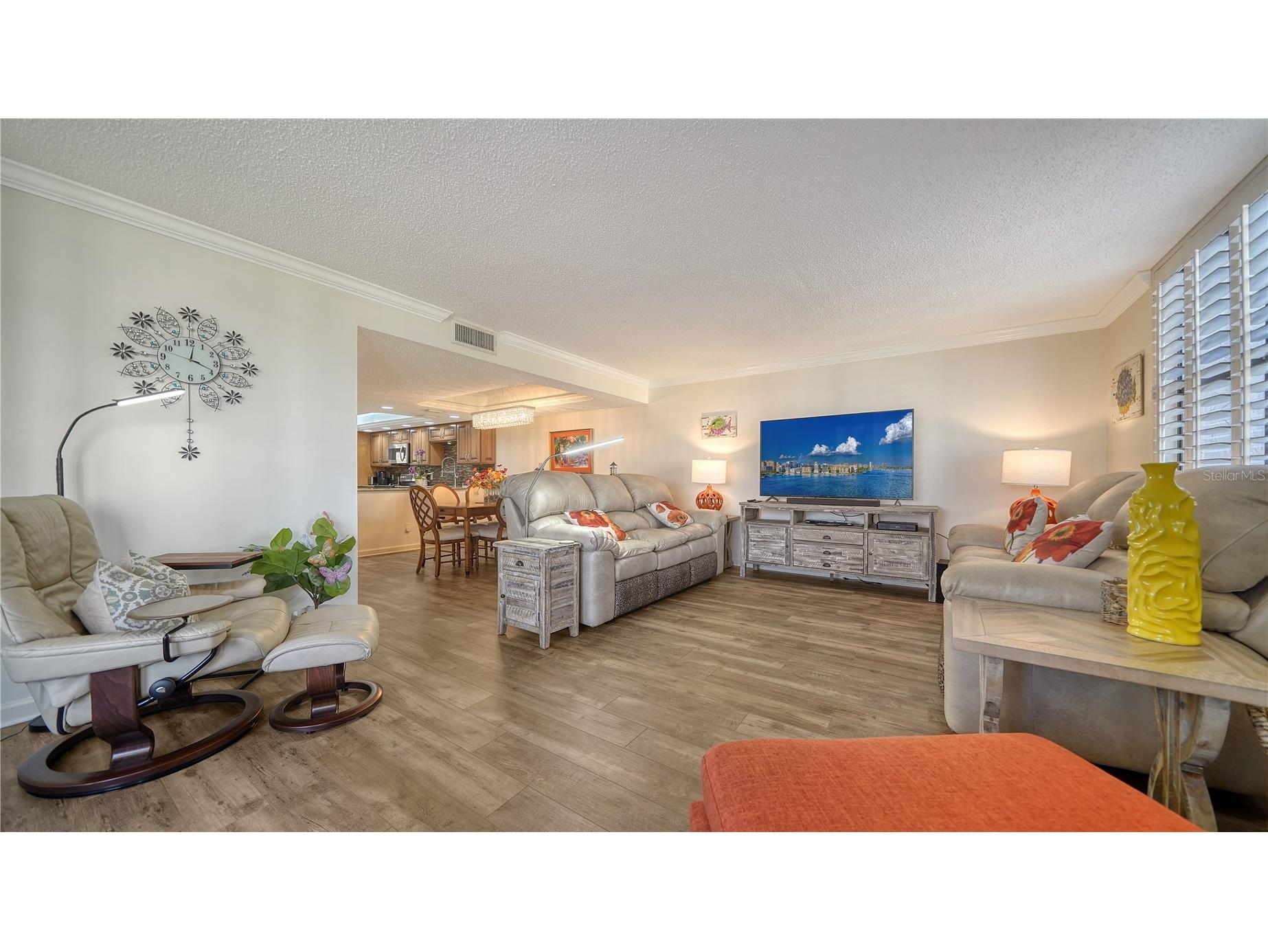 8735 Midnight Pass Road #105B Sarasota FL 34242 A4684402 image8