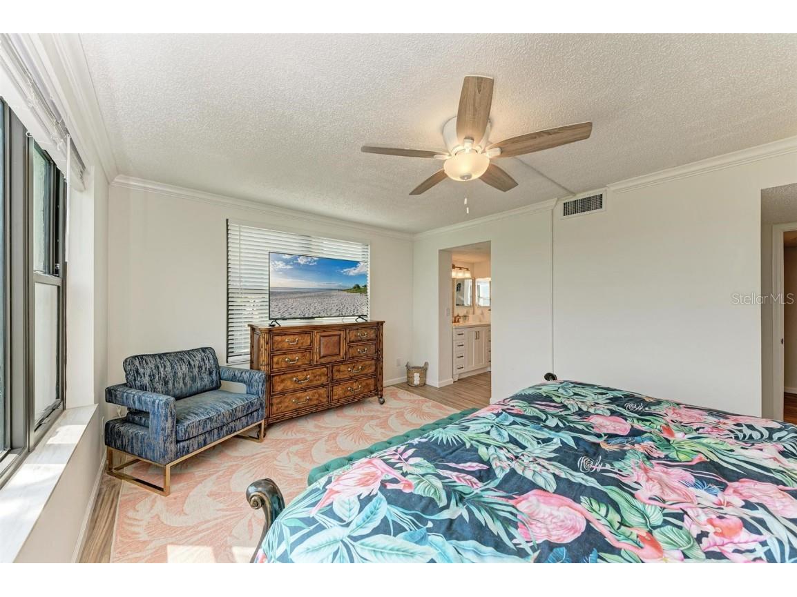 8735 Midnight Pass Road #107B Sarasota FL 34242 A4619765 image32