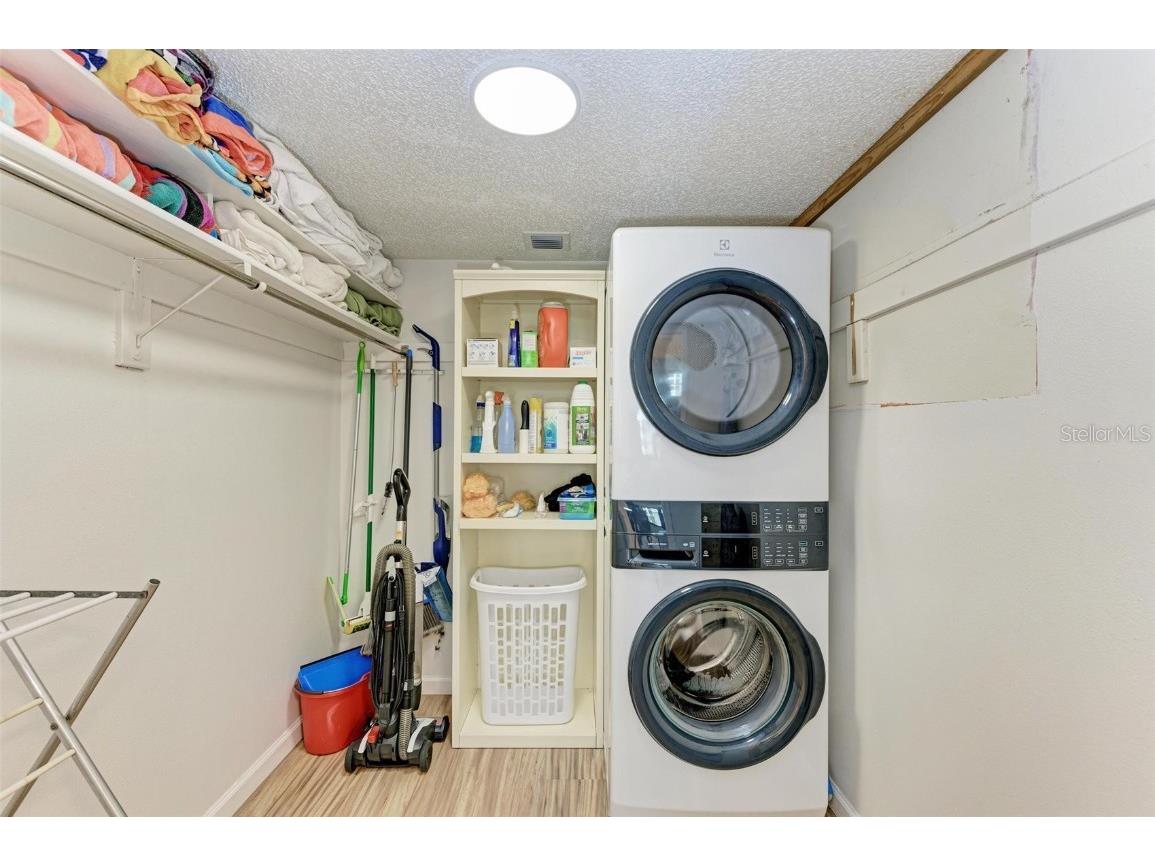 8735 Midnight Pass Road #107B Sarasota FL 34242 A4619765 image39