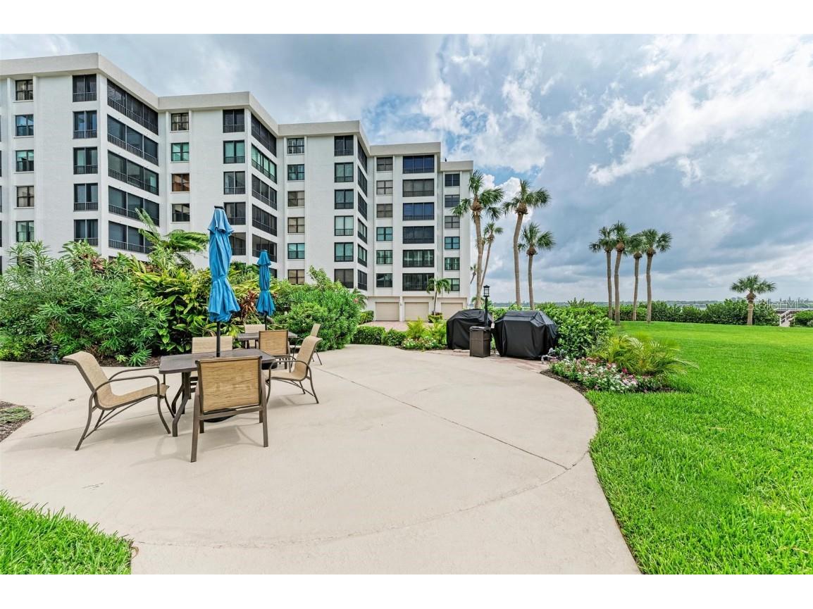 8735 Midnight Pass Road #107B Sarasota FL 34242 A4619765 image43