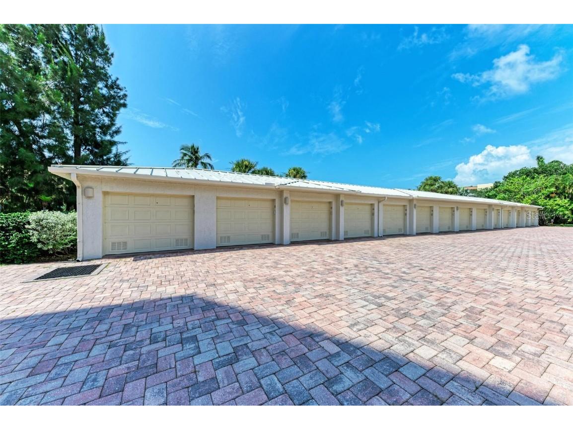 8735 Midnight Pass Road #107B Sarasota FL 34242 A4619765 image50