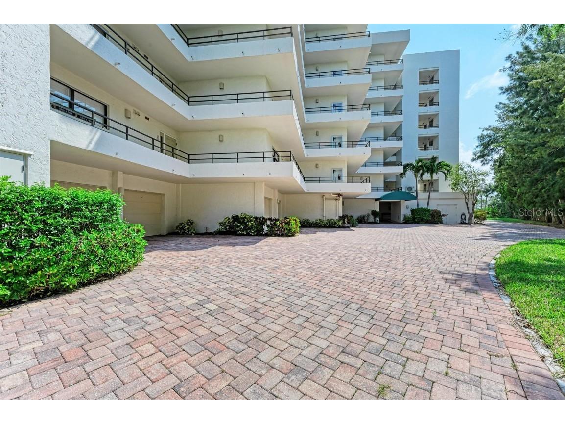 8735 Midnight Pass Road #107B Sarasota FL 34242 A4619765 image7