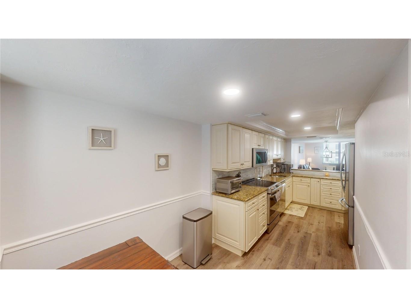 8735 Midnight Pass Road #206B Sarasota FL 34242 - LITTLE SARASOTA BAY A4667149 image14