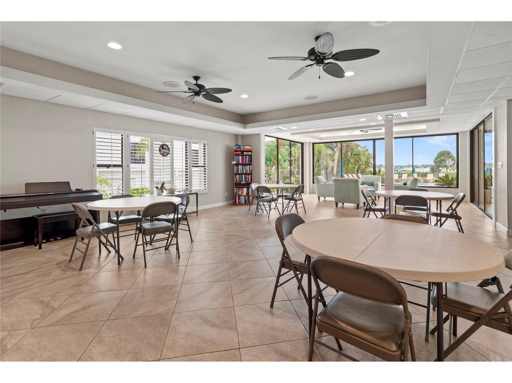 8735 Midnight Pass Road #301B Sarasota FL 34242 A4671343 image49