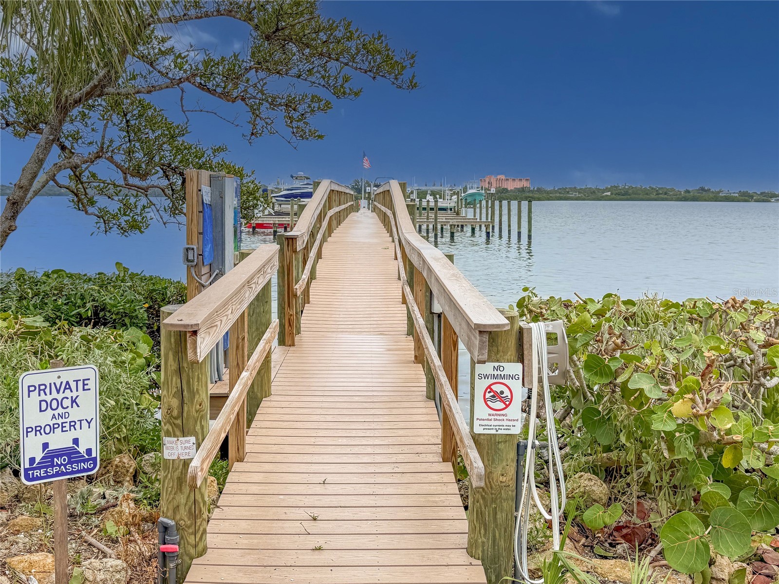 8735 Midnight Pass Road #301B Sarasota FL 34242 A4671343 image50