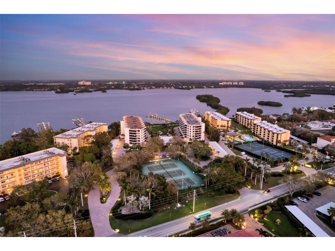 8735 Midnight Pass Road #406B Sarasota FL 34242 A4562658 image1