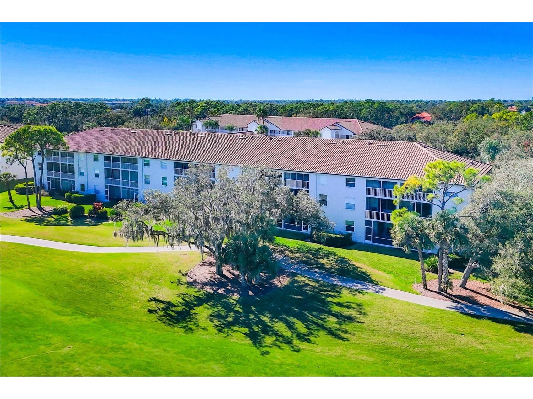 8735 Olde Hickory Avenue #8303 Sarasota FL 34238 A4676820 image32