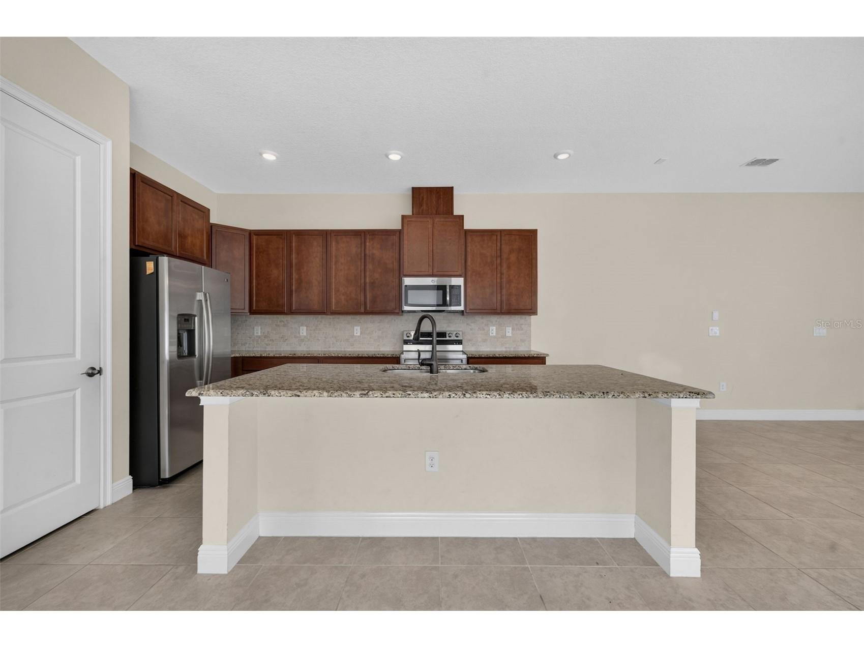 8736 Crick Alley Orlando FL 32827 O6422735 image7