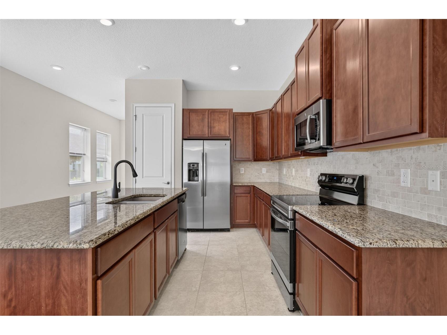 8736 Crick Alley Orlando FL 32827 O6422735 image9