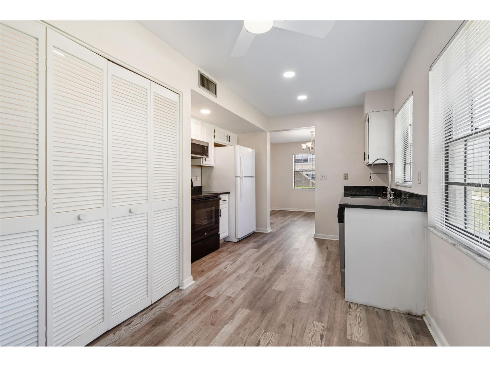 8737 Bardmoor Place #102 Seminole FL 33777 TB8501079 image20