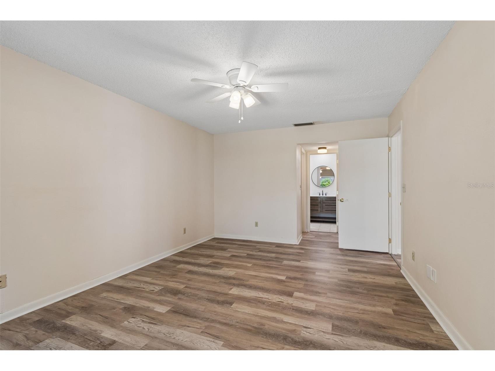 8737 Bardmoor Place #102 Seminole FL 33777 TB8501079 image28