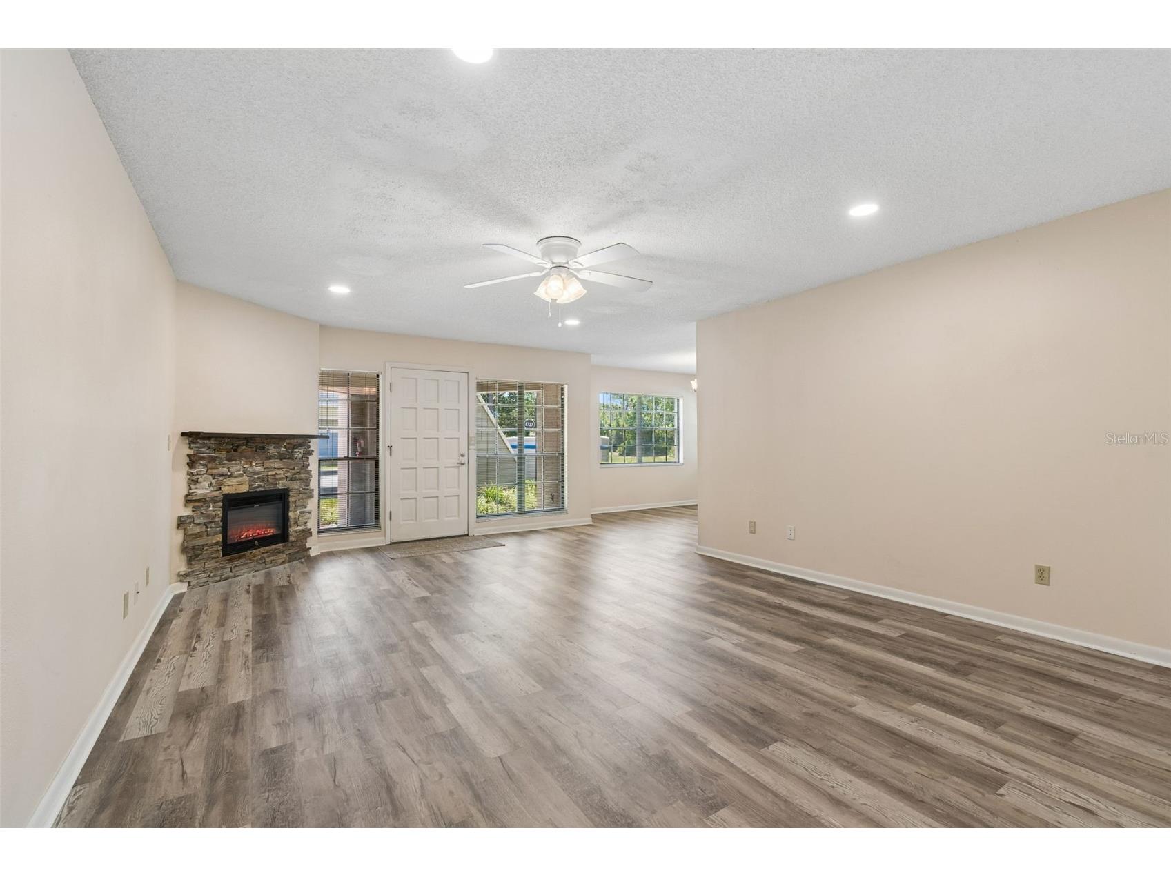 8737 Bardmoor Place #102 Seminole FL 33777 TB8501079 image7