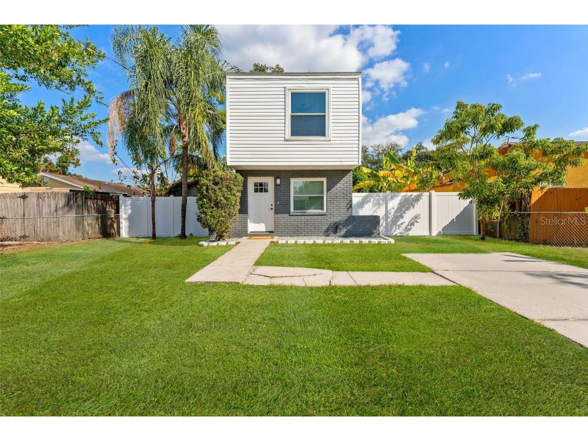 8737 N Tangerine Place Tampa FL 33617 TB8448855 image1