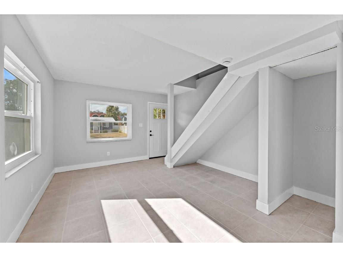 8737 N Tangerine Place Tampa FL 33617 TB8448855 image11