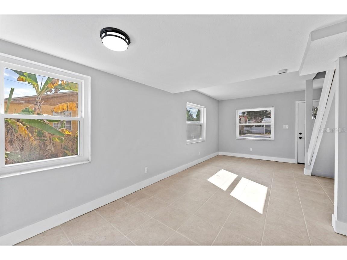 8737 N Tangerine Place Tampa FL 33617 TB8448855 image12