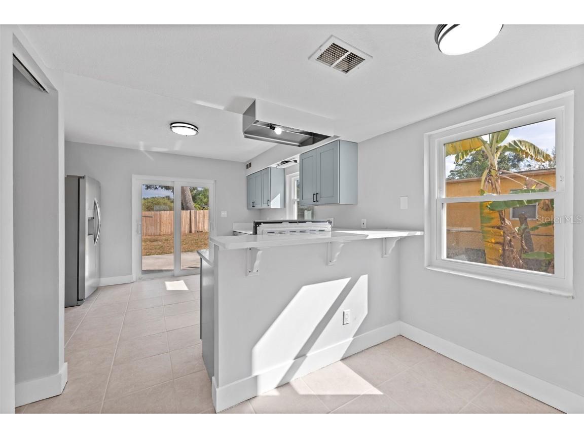 8737 N Tangerine Place Tampa FL 33617 TB8448855 image13