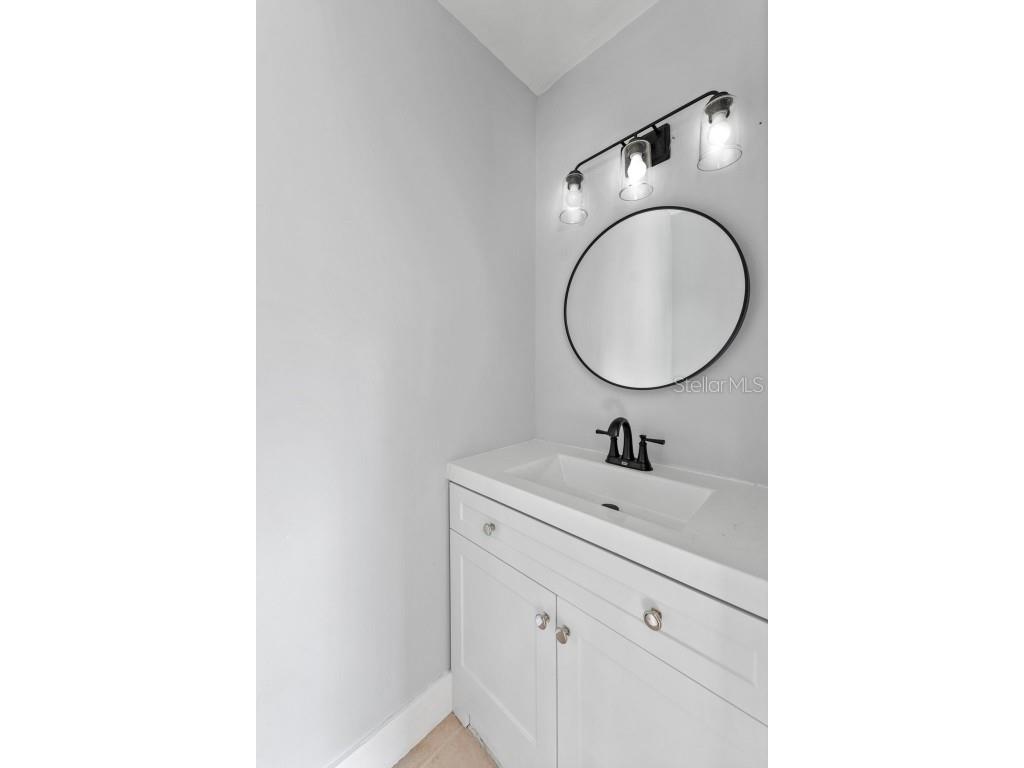 8737 N Tangerine Place Tampa FL 33617 TB8448855 image16