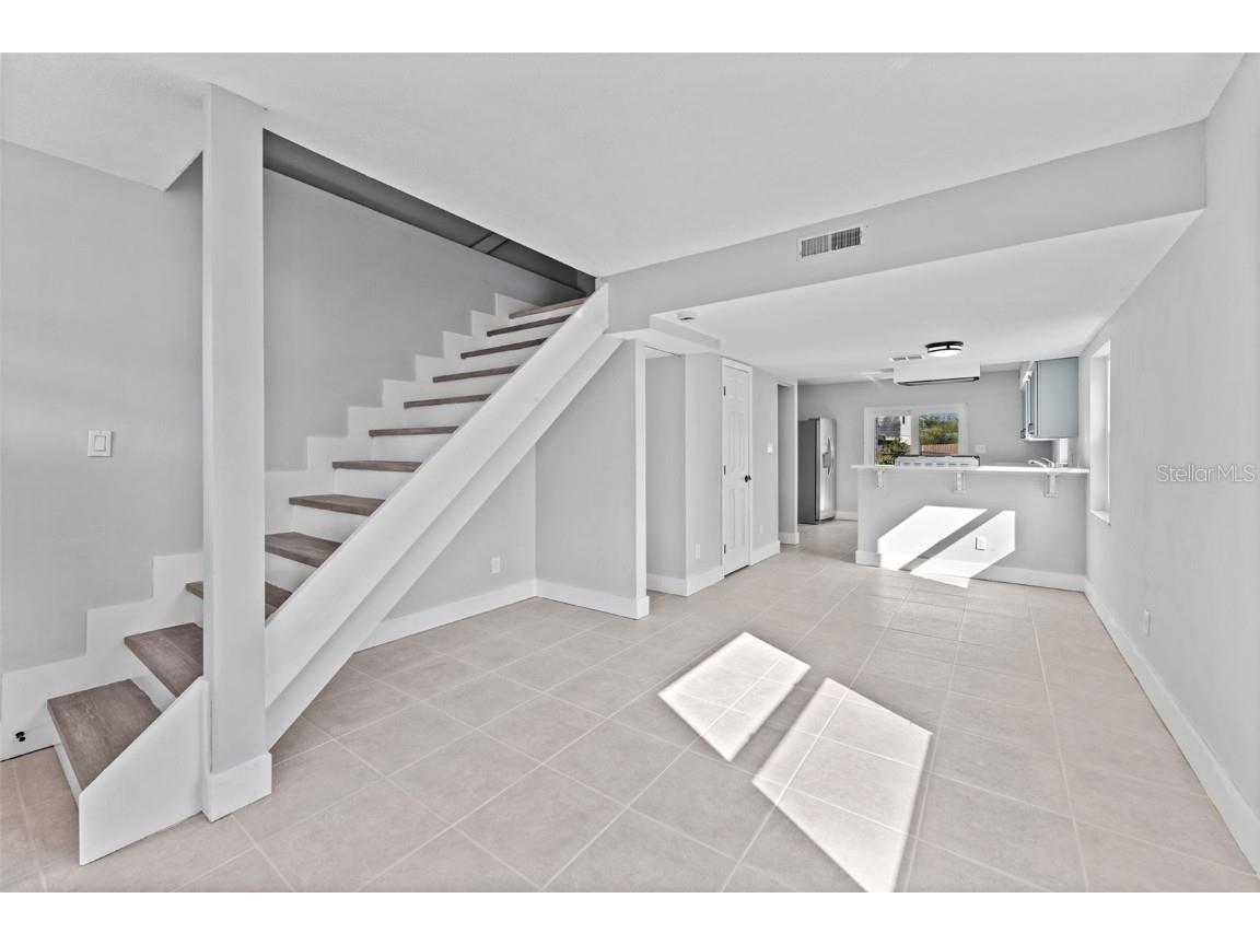 8737 N Tangerine Place Tampa FL 33617 TB8448855 image2