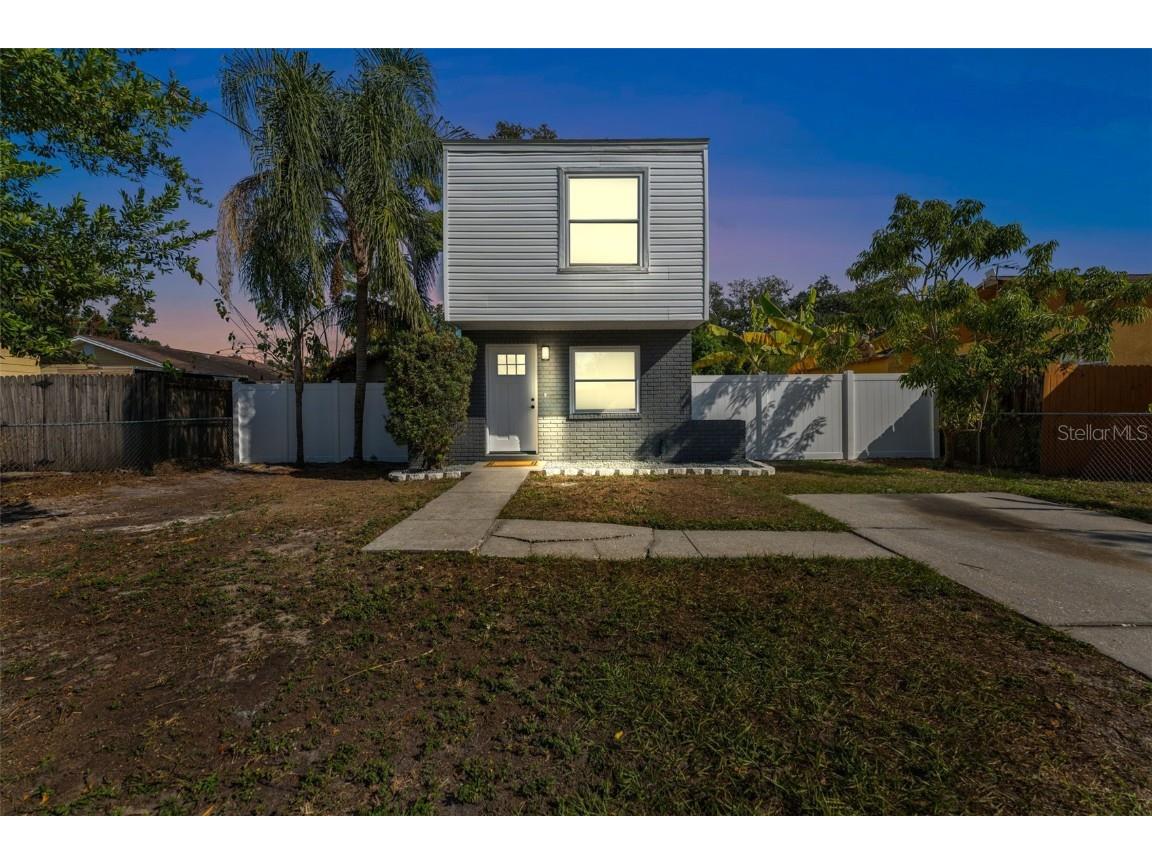 8737 N Tangerine Place Tampa FL 33617 TB8448855 image23