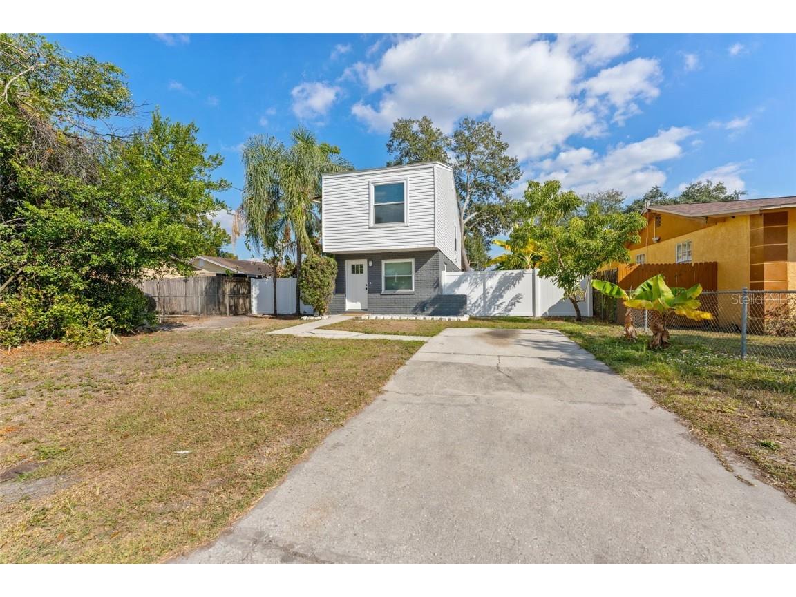 8737 N Tangerine Place Tampa FL 33617 TB8448855 image29