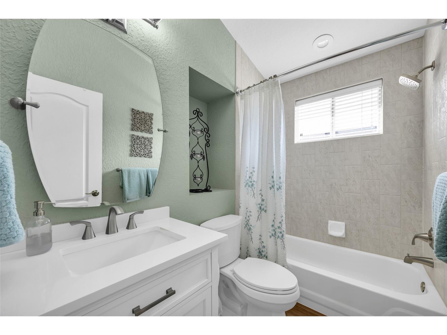 8738 Great Cove Drive Orlando FL 32819 O6393065 image33
