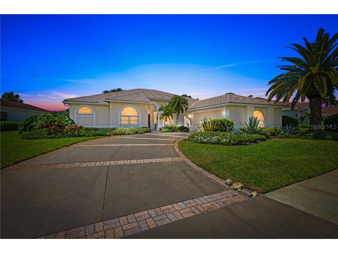 8738 Grey Oaks Avenue NW Sarasota FL 34238 A4619850 image1