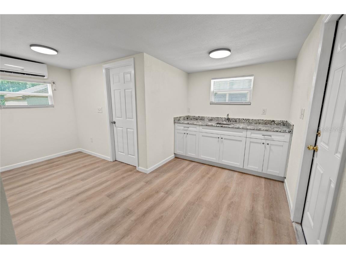 8738 N Tangerine Place Tampa FL 33617 TB8431972 image18