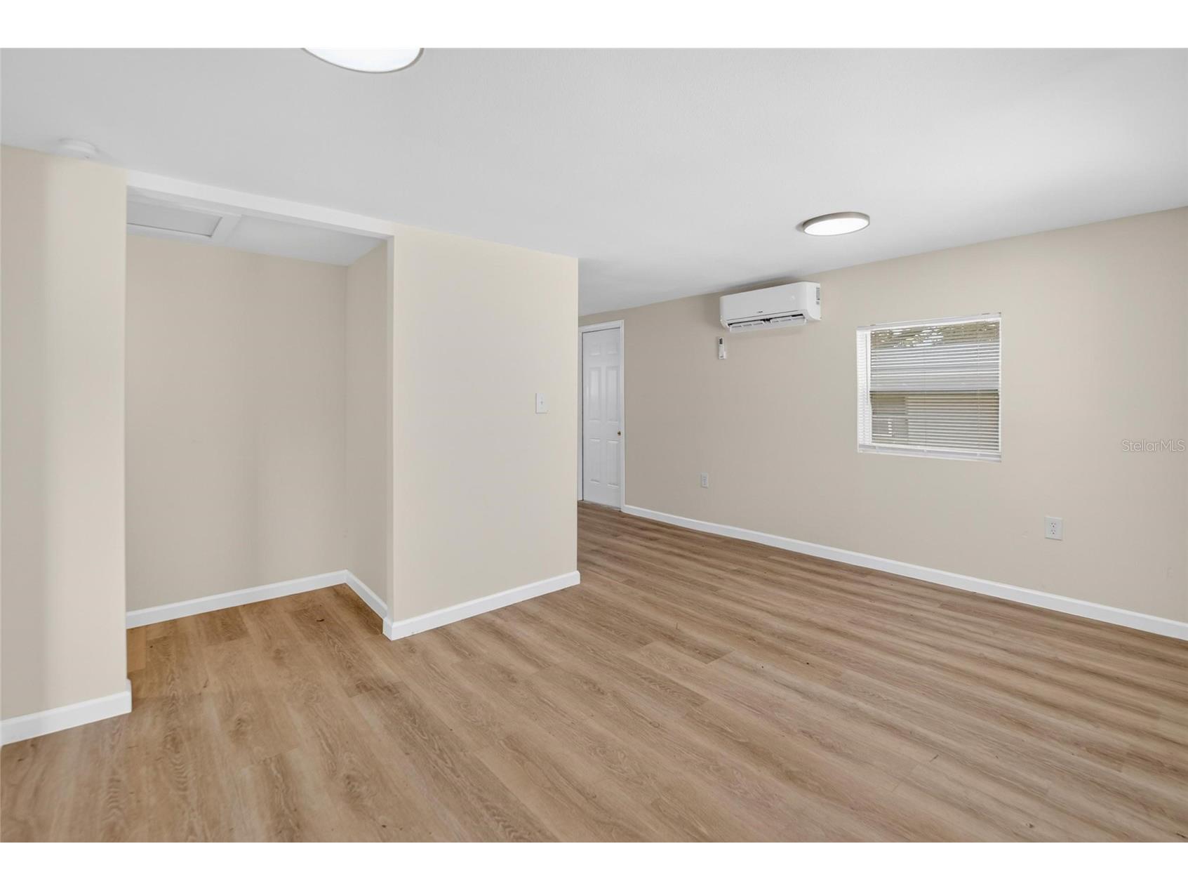 8738 N Tangerine Place Tampa FL 33617 TB8505989 image10