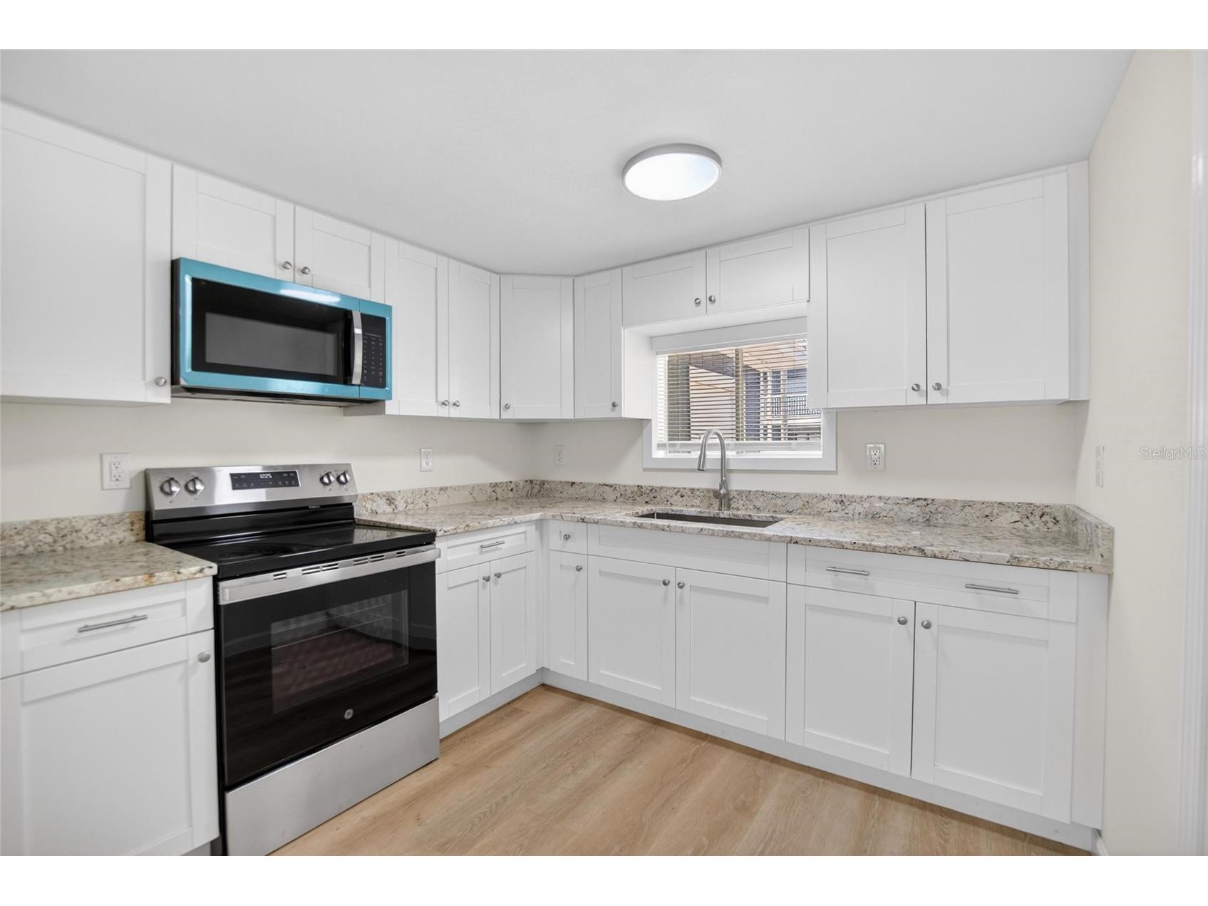 8738 N Tangerine Place Tampa FL 33617 TB8505989 image15