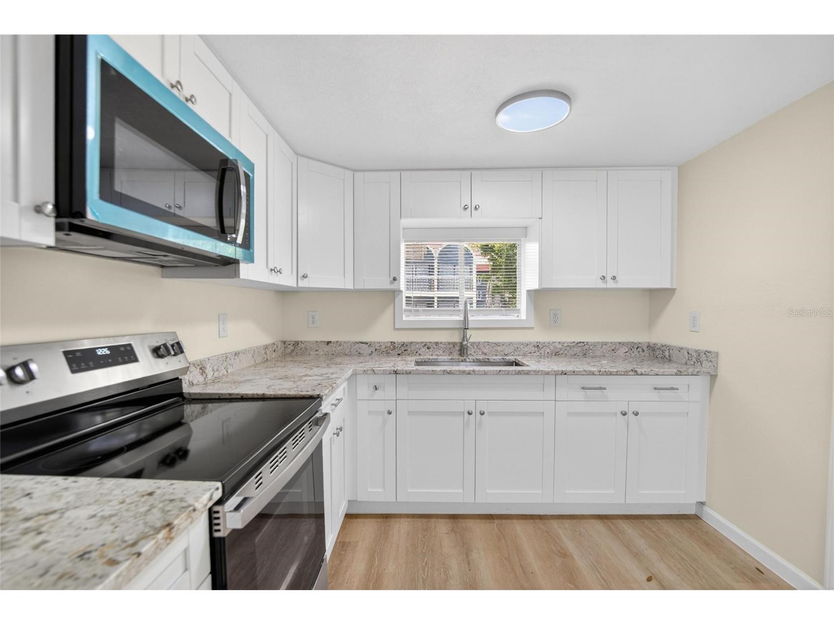 8738 N Tangerine Place Tampa FL 33617 TB8505989 image18