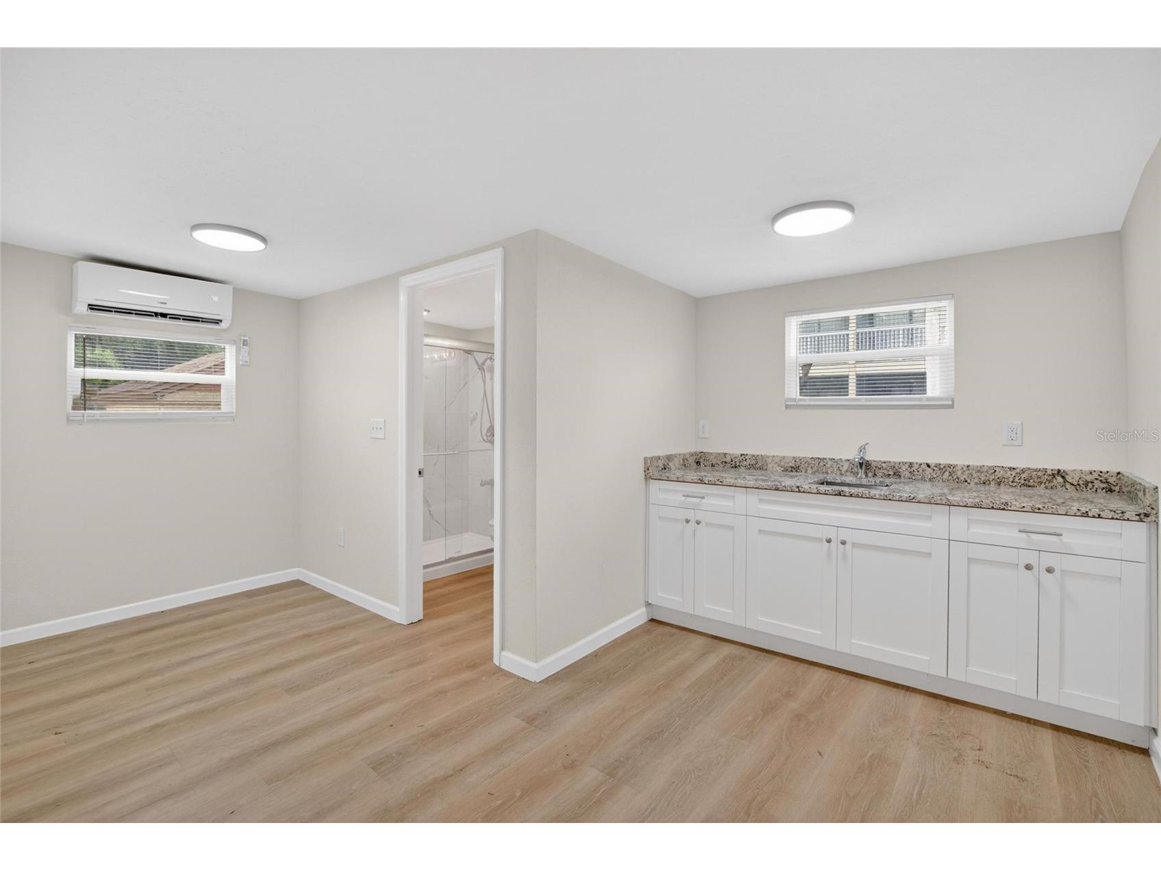 8738 N Tangerine Place Tampa FL 33617 TB8505989 image37