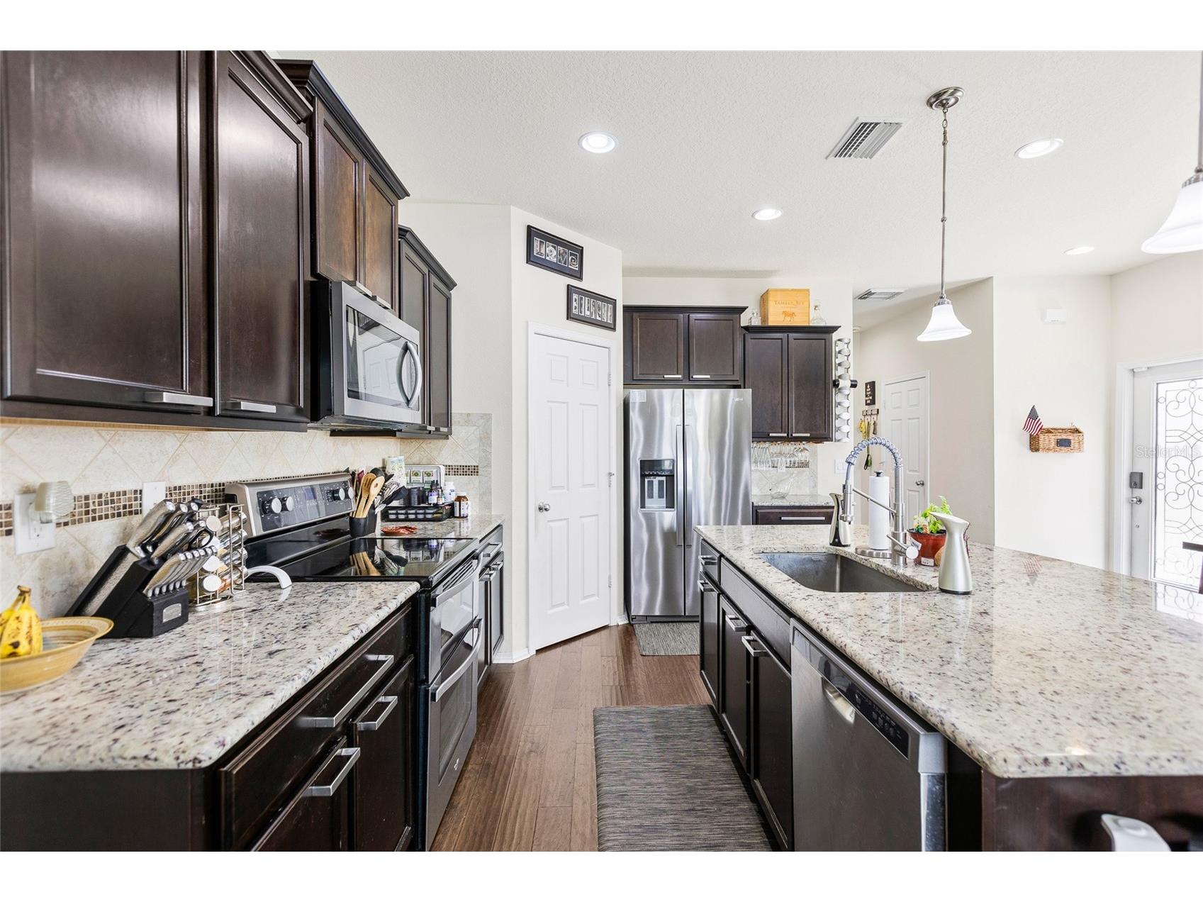 8738 Turnstone Haven Place Tampa FL 33619 TB8507841 image10