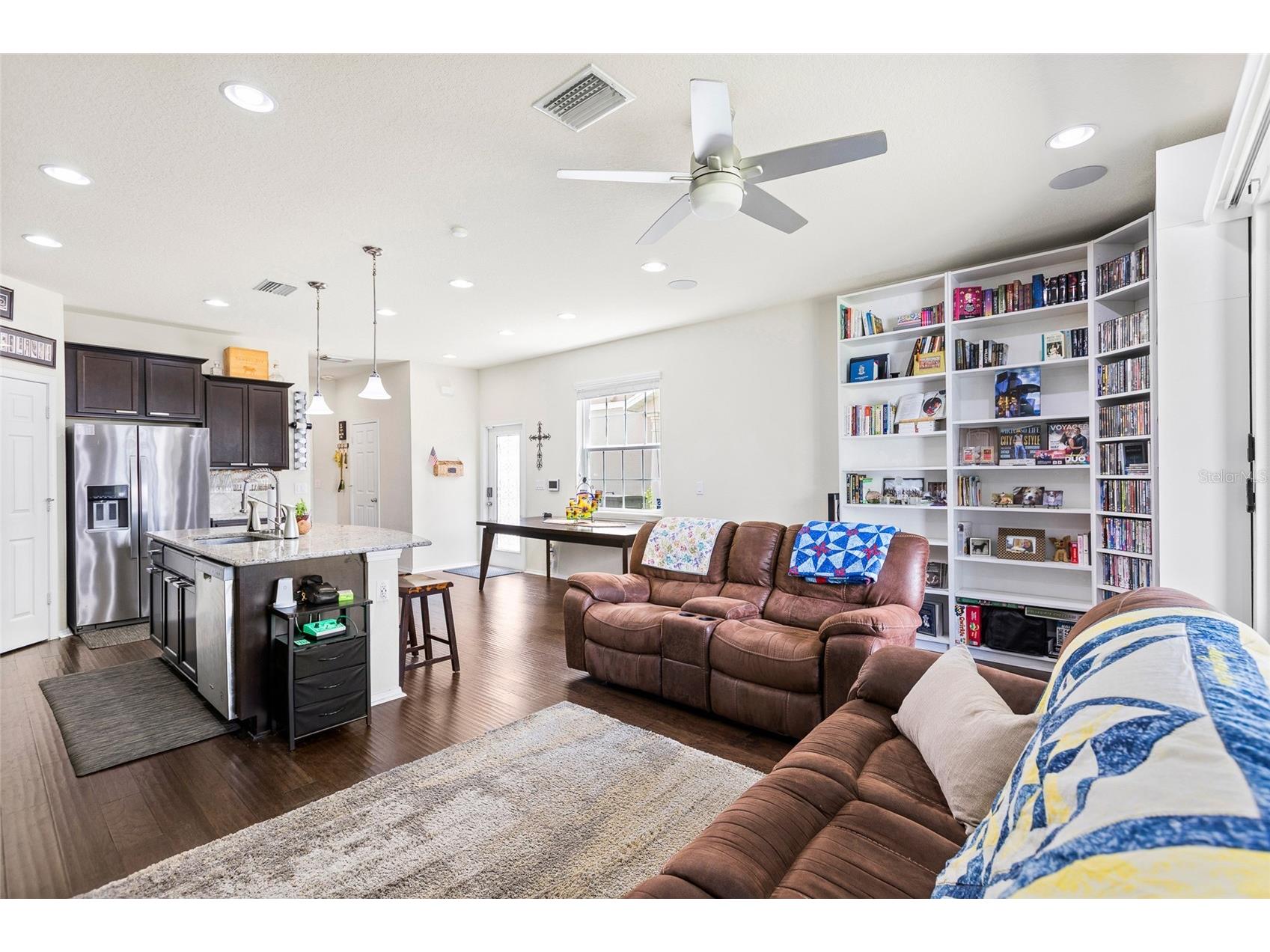 8738 Turnstone Haven Place Tampa FL 33619 TB8507841 image16