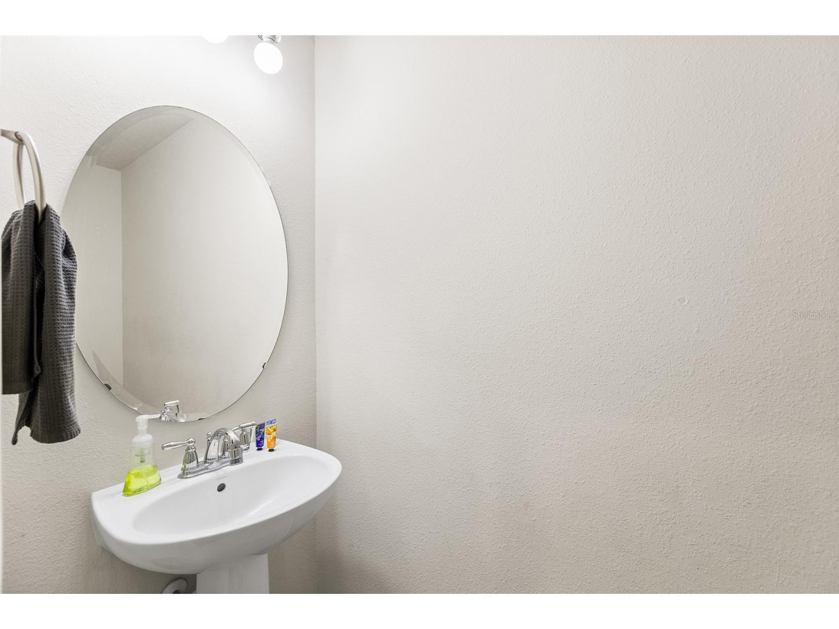 8738 Turnstone Haven Place Tampa FL 33619 TB8507841 image18