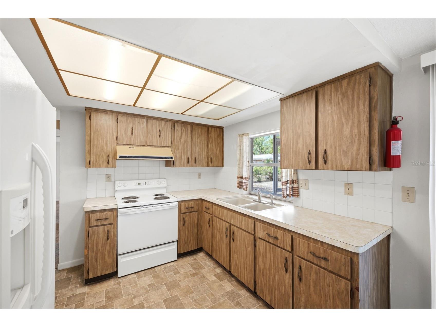 8739 Lido Lane Port Richey FL 34668 W7885226 image11