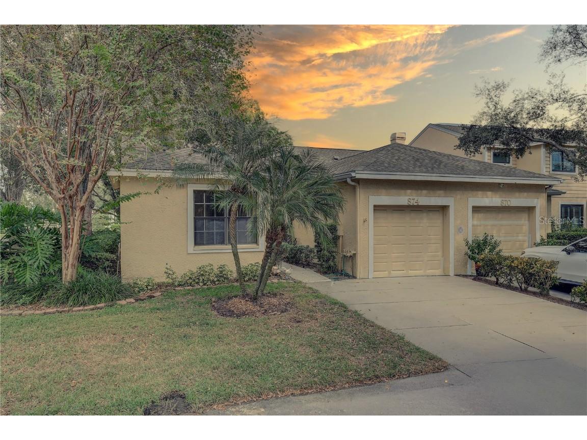874 Glades Court NE Saint Petersburg FL 33702 - RIVIERA BAY TB8446667 image1