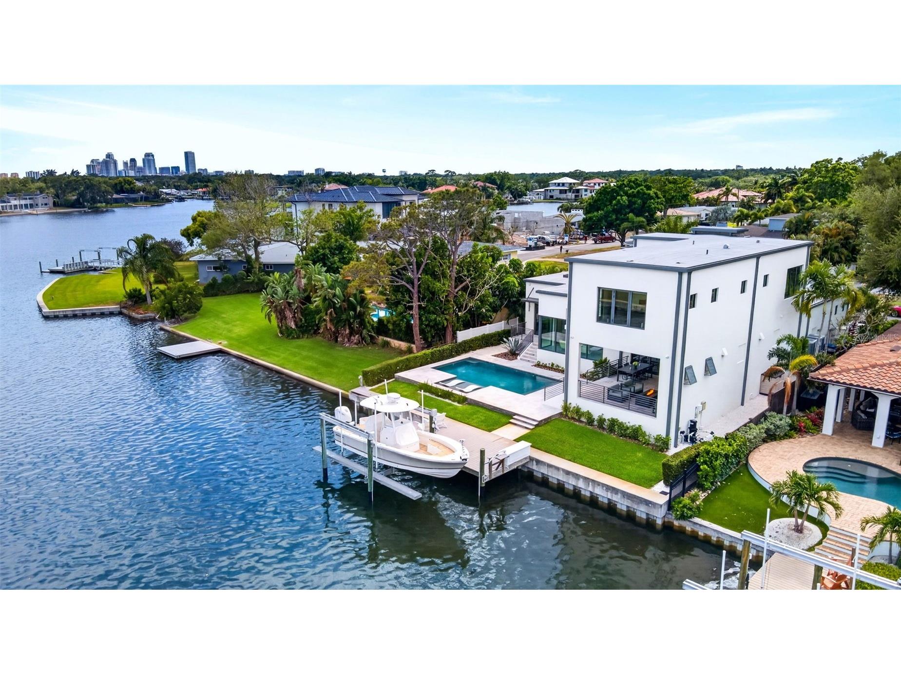 874 Placido Way NE Saint Petersburg FL 33704 TB8510443 image2